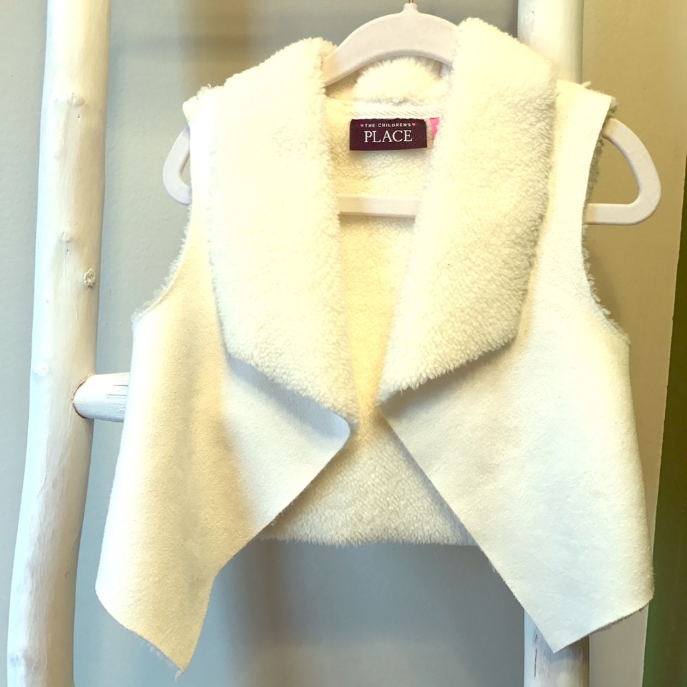 Toddler Faux Fur/FauxSuede winter white vest